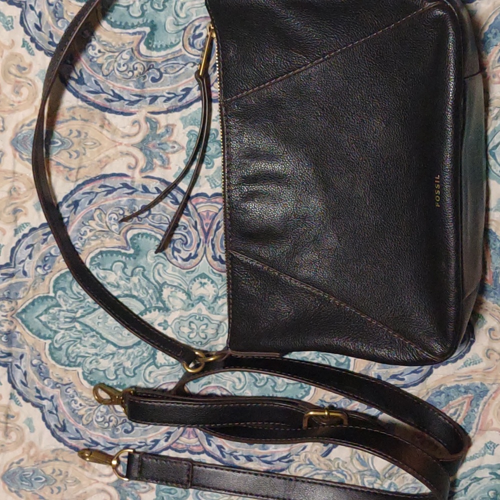 Fossil purse